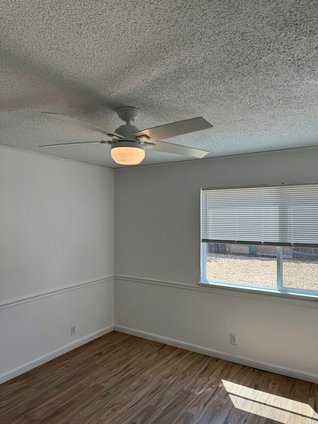 Building Photo - 22 Merrimac Pl