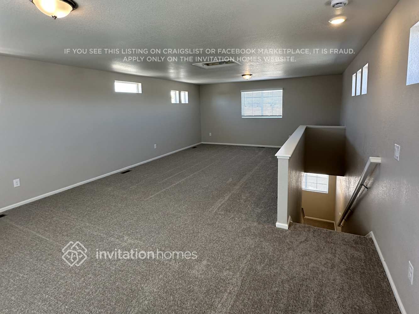 Building Photo - 3341 Streamwood Dr