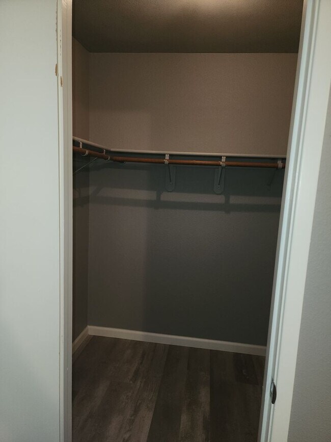 Building Photo - 8616-8618 La Riviera Dr