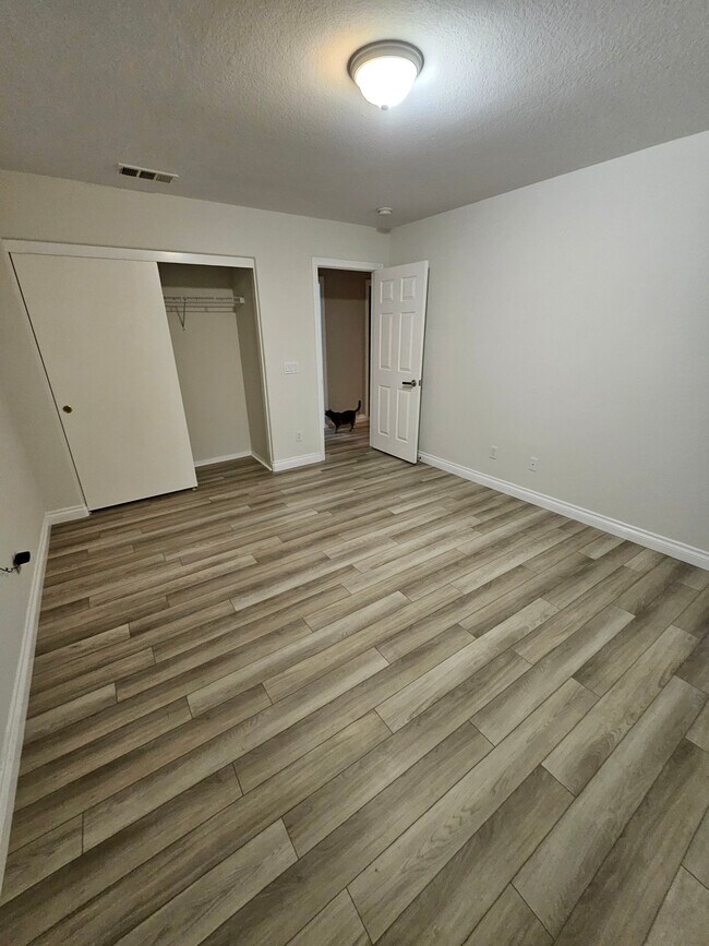 Building Photo - 14024 Tiger Lily Ct