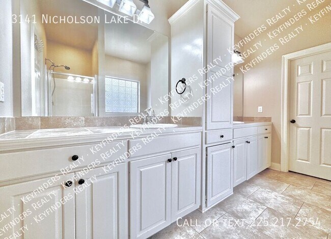 Building Photo - 3141 Nicholson Lake Dr