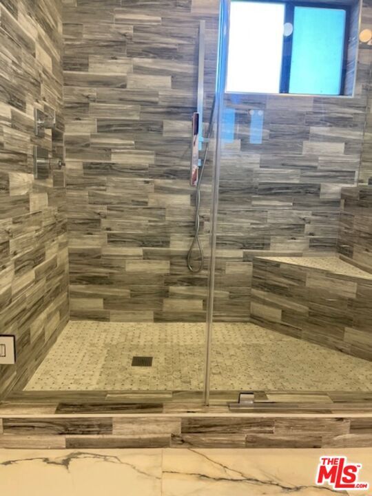 Building Photo - 1445 S Fairfax Ave