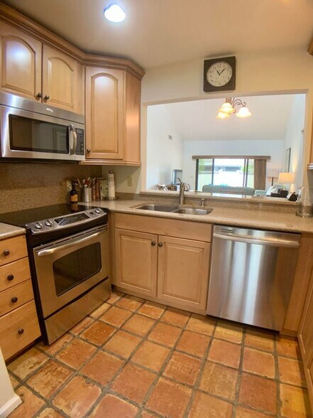 Building Photo - 13348 Bedford Mews Ct