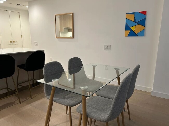 Building Photo - Skyline Tower - 2707