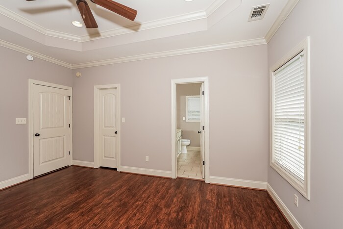 Building Photo - 475 Earl Owens Dr