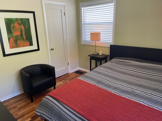 Building Photo - 116 S Marion Ave