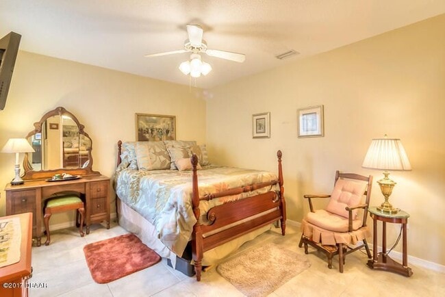 Building Photo - 906 Smokerise Blvd