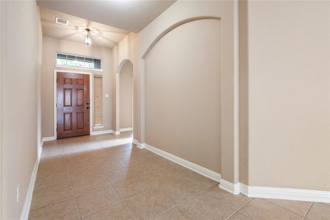 Building Photo - 1709 Greenside Trail