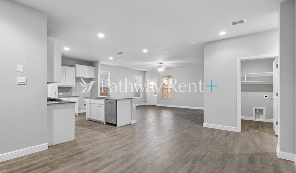 Building Photo - 1736 Reverie Rd