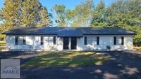Building Photo - 44 Live Oak Loop