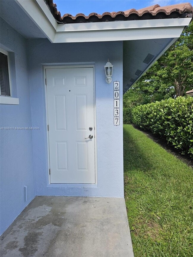 Building Photo - 20137 SW 88th Ct