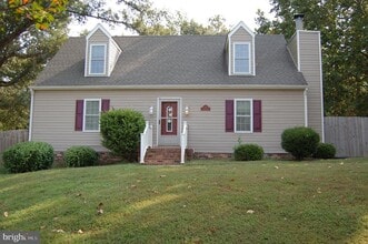 Building Photo - 201 Linstead Ave