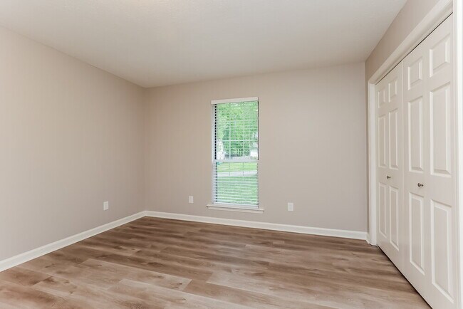 Building Photo - 214 Merritt Dr