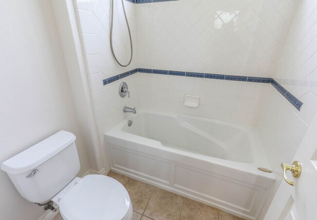 Building Photo - Stunning 6 Bedroom Home With Casita Pool H...