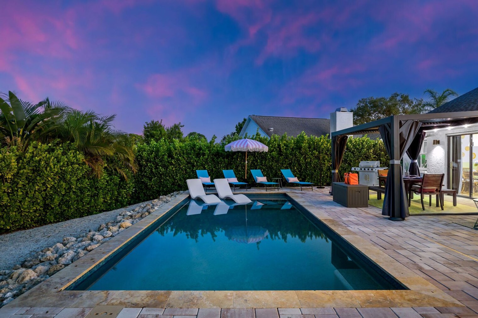 Building Photo - 6924 34th Ave W