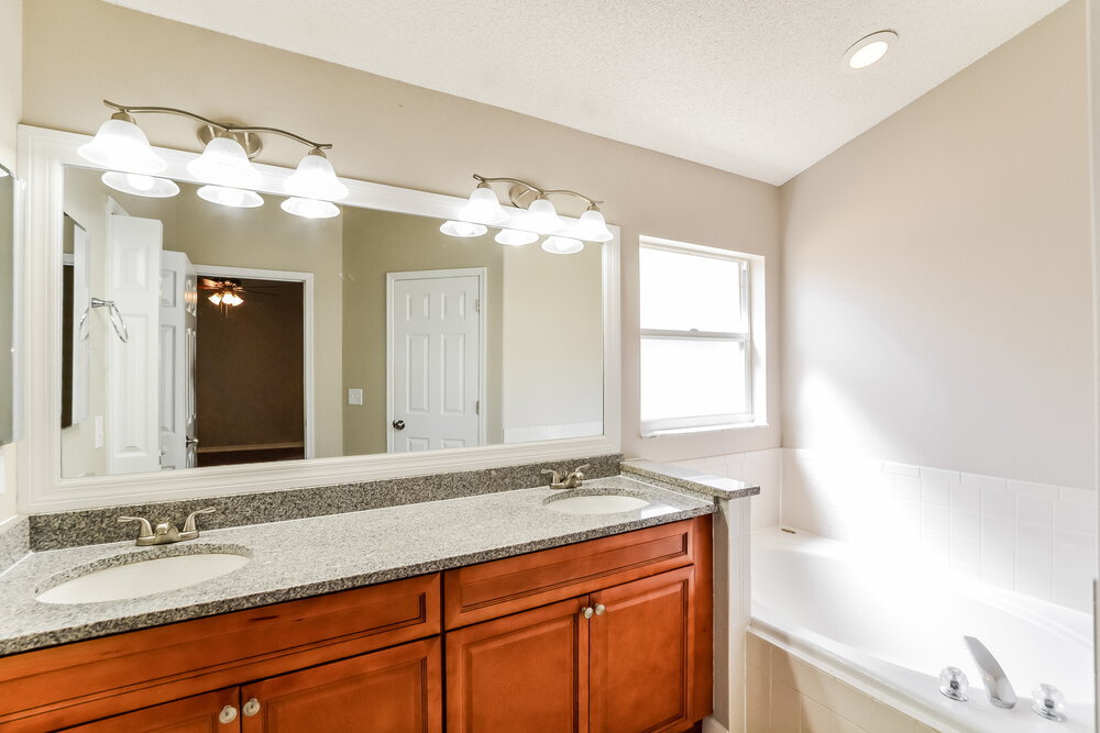 Building Photo - 3246 Bellingham Dr