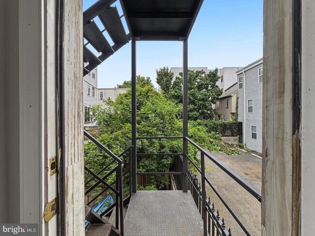 Building Photo - 1811 Cecil B. Moore Ave