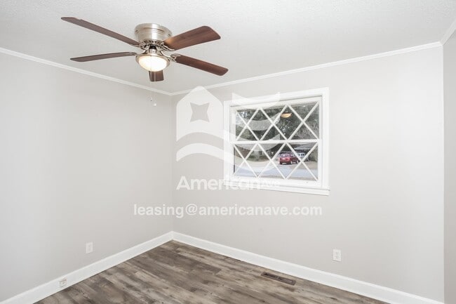 Building Photo - 890 Griffin St