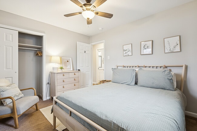 Building Photo - 616 Lemaster Ave