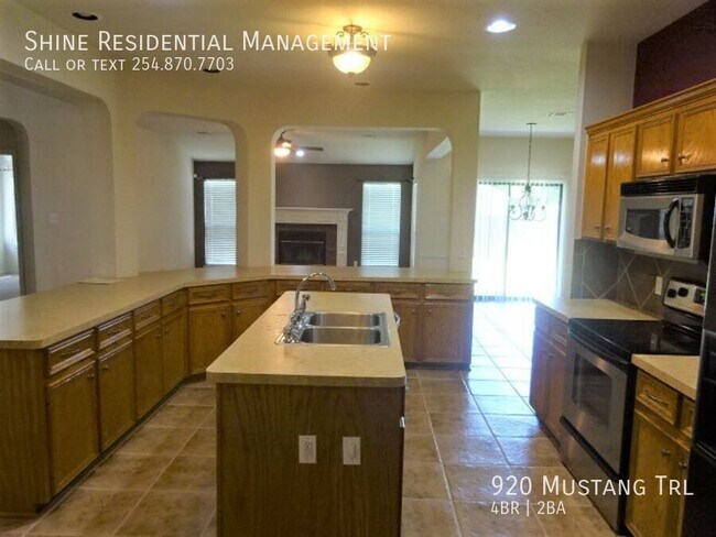 Building Photo - 920 Mustang Trail
