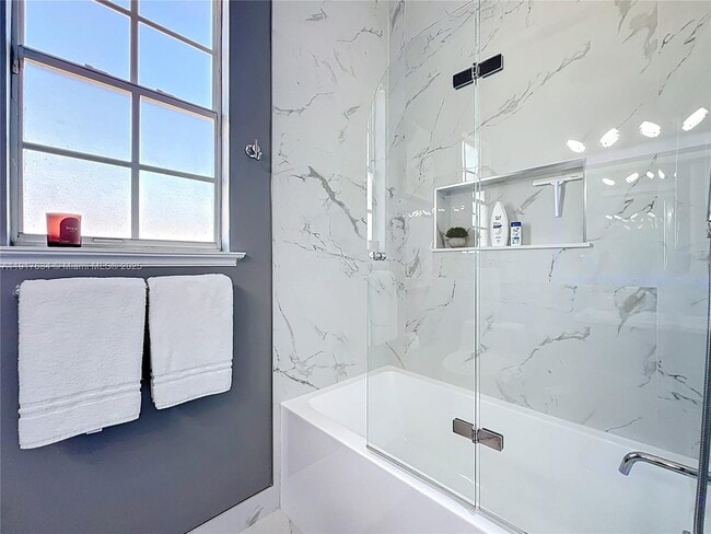 Building Photo - 13430 Meadow Bay Loop