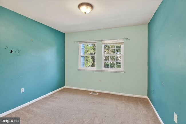 Building Photo - 7706 Swan Terrace