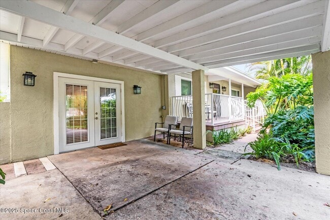 Building Photo - 118 S Indian Cir