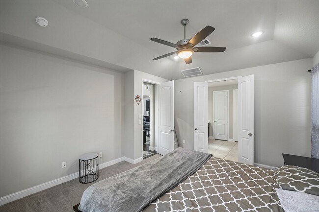 Building Photo - 18606 Rock Quarry Trl