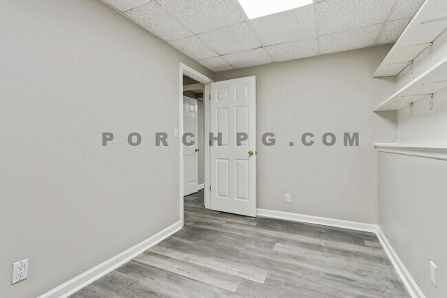Building Photo - 223 Sterling Trail