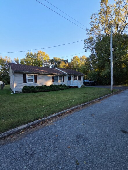Primary Photo - 163 Lanning Ave