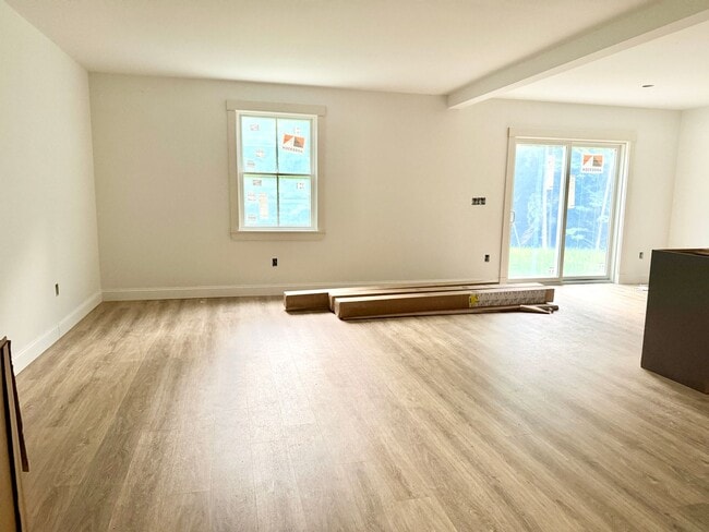 Building Photo - Brand New 3 Bedroom Townhouse for Rent