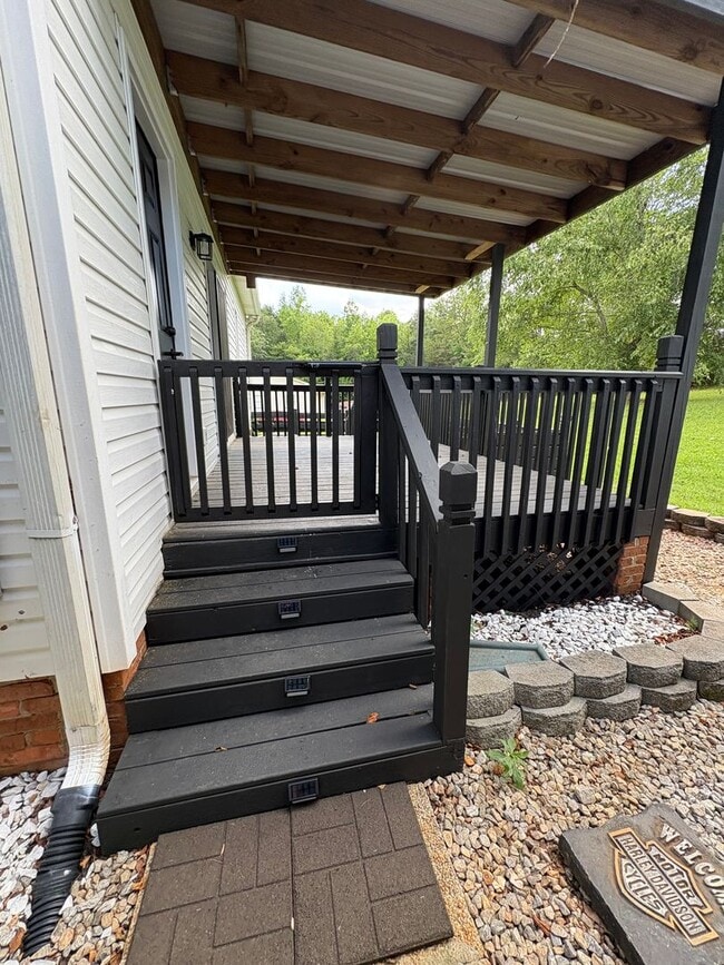 Building Photo - Lovely 3 Bedroom 2 Bath Home in Easley!!