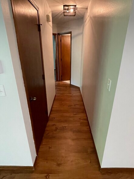 Hall - 4083 Applewood Ln
