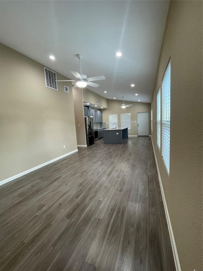 Building Photo - 2210 Arapahoe Dr