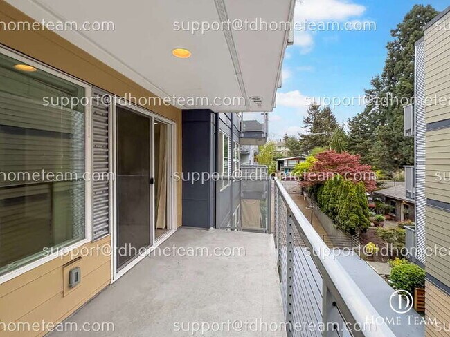 Building Photo - 1311 12th Ave S