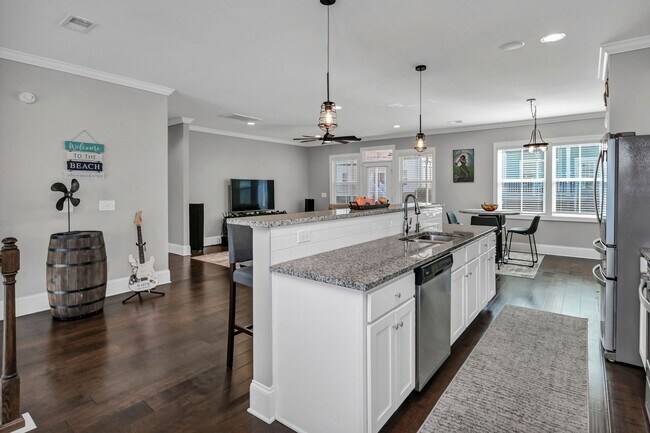 Building Photo - Lake View Living Near Lake Murray – Spacious 5BR Home w/ Boat Ramp & Docks