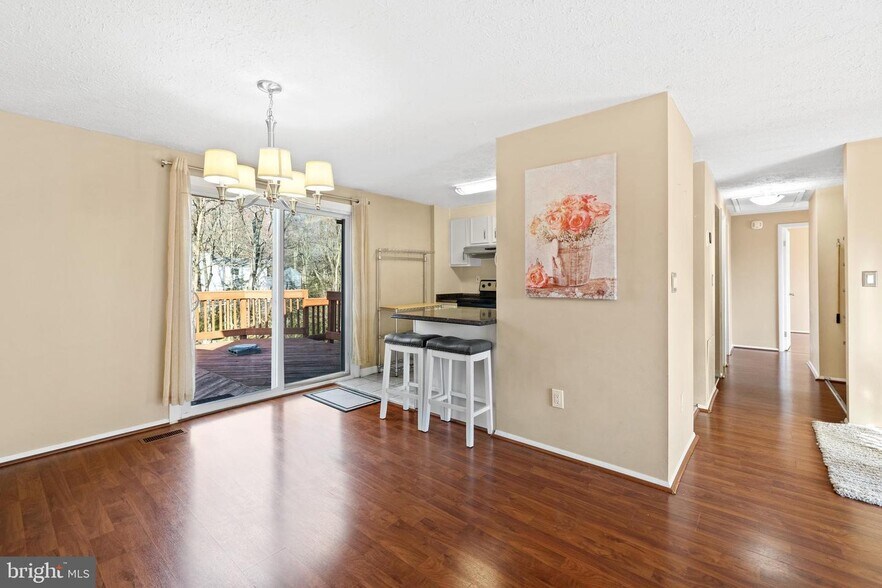 Building Photo - 8469 Rippled Creek Ct