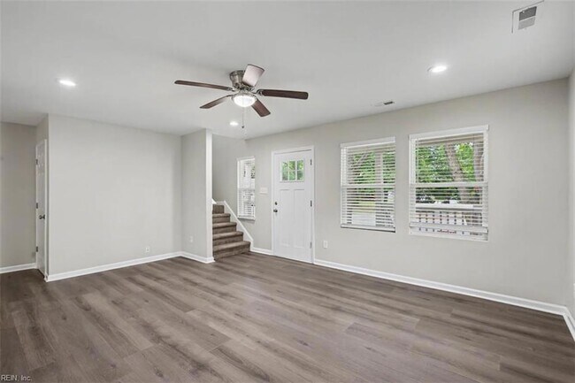 Building Photo - 6324 Grimes Ave