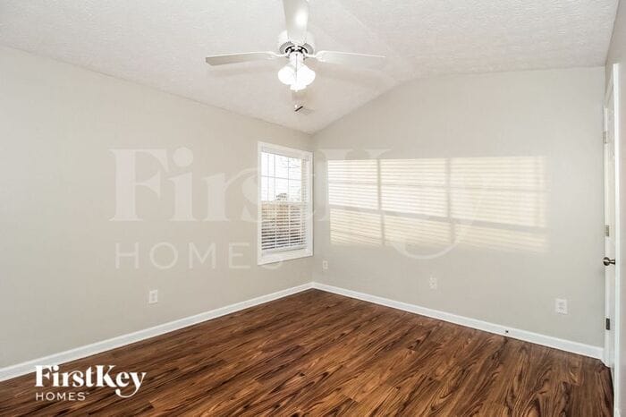 Building Photo - 400 Cobalt Valley Ln