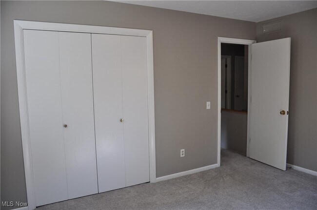 Building Photo - 3366 Broad Vista St NW