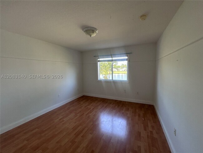 Building Photo - 6528 SW 158th Pass