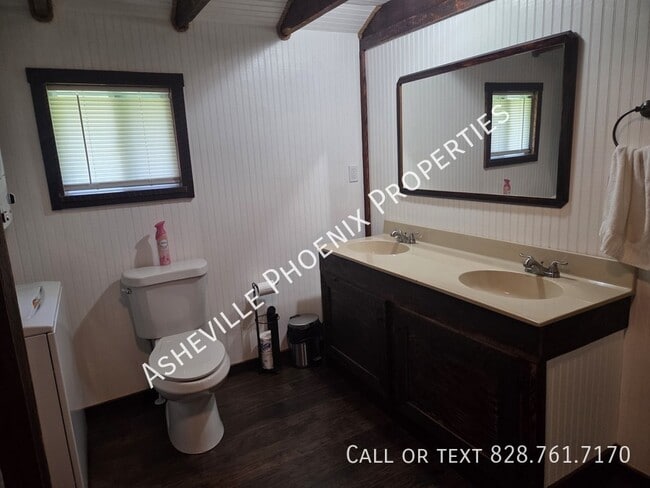 Building Photo - 361 Warren Creek Rd