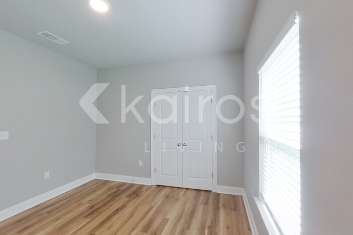 Building Photo - 13766 Willowmore Dr