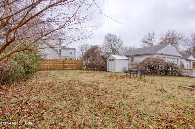 Building Photo - 872 Clarks Ln