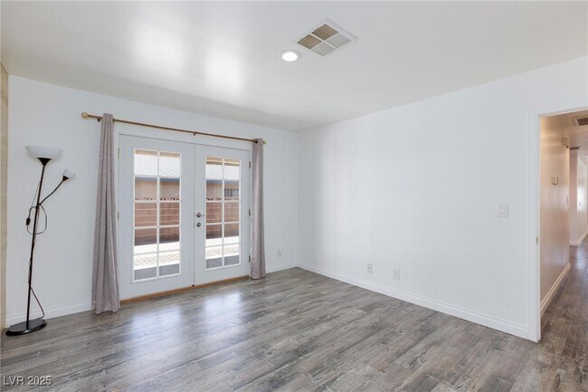 Building Photo - 7728 Seagull Ave