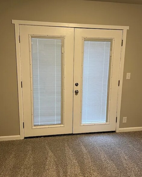 Building Photo - 8853 Lawrence Dr SE