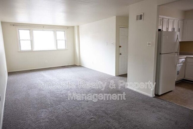 Building Photo - 8911 Alton St