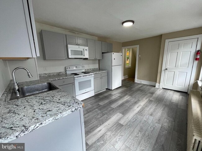 Building Photo - 34 N 11th St