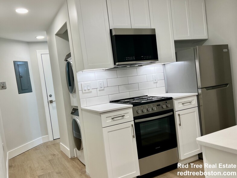 #2 - 40 Joy St