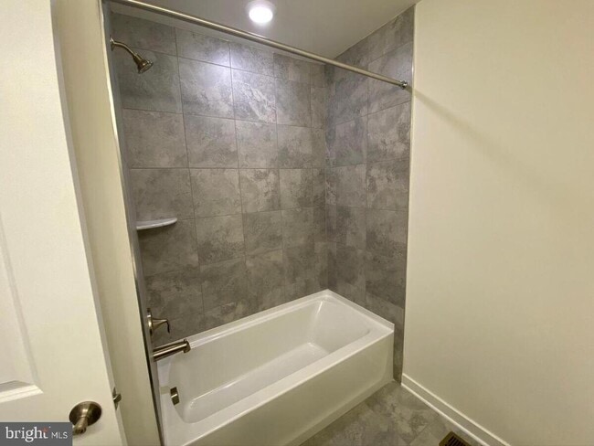 Building Photo - 1817 Boulder Dr